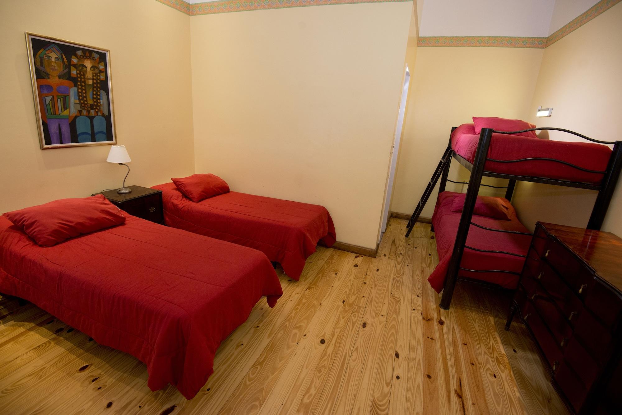 בואנוס איירס Milhouse Hostel Hipo מראה חיצוני תמונה